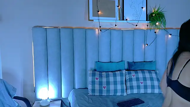 JaylaScott   online show from 13, 10, 2025