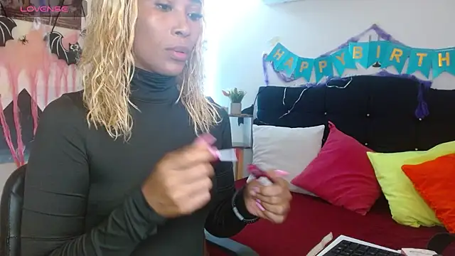 Snapshot of NatashaDormat chatting on 25, 10, 2025 NatashaDormat online show from 25, 10, 2025