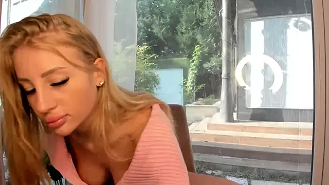 Mia  Milan online show from 22, 10, 2025