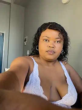 Curveysinaa online show from 25, 2, 2026