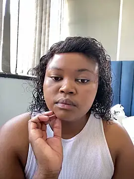 Curveysinaa online show from 2, 2, 2026