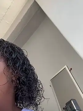 Curveysinaa online show from 12, 2, 2026