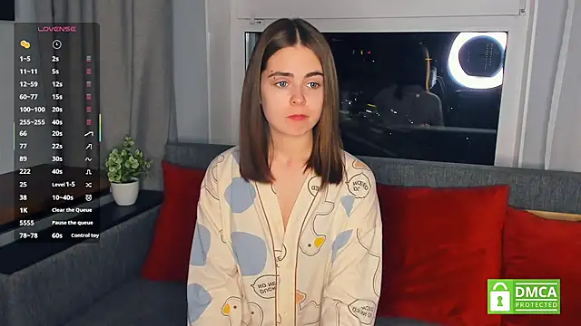 JulianaHaith online show from 1, 3, 2025