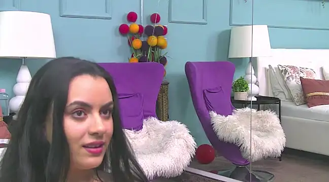 ElyzaIbarra online show from 18, 3, 2025