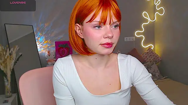 Red  Candy online show from 25, 2, 2025