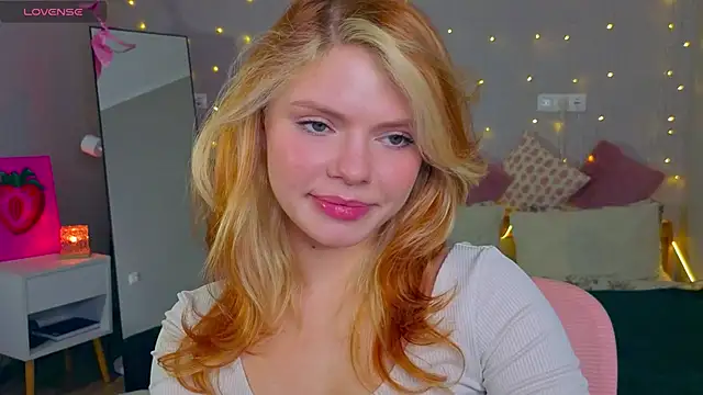 Red  Candy online show from 2, 12, 2025