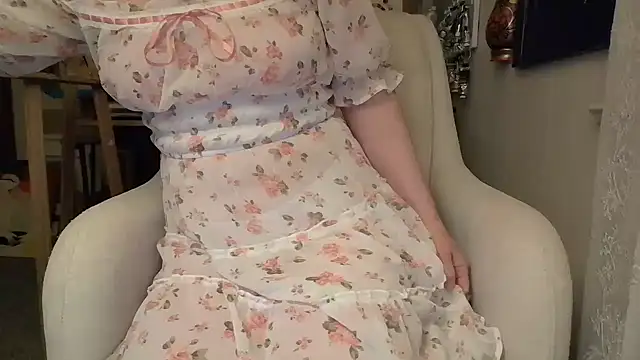 naughtyonbicycle online show from 6, 4, 2026