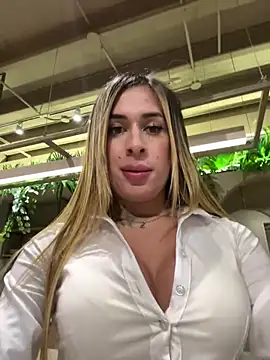 vianca cruzz online show from 2, 3, 2025