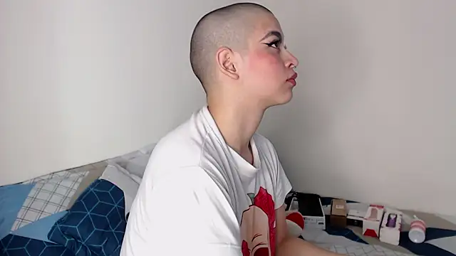 Bitsy Messy online show from 5, 2, 2025