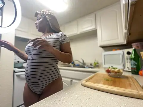 GoddessNih online show from 2, 10, 2025