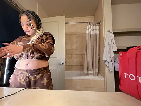 GoddessNih online show from 1, 2, 2025