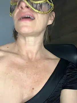 Liloo8923 online show from 12, 10, 2025