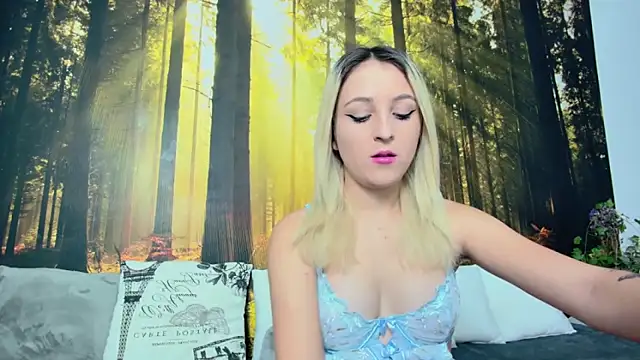 LittleAngelXO online show from 19, 11, 2025