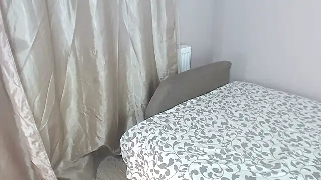 LindseyFirst online show from 24, 10, 2025