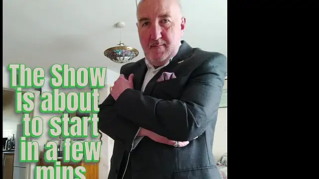 Adamdaddybear online show from 8, 11, 2025