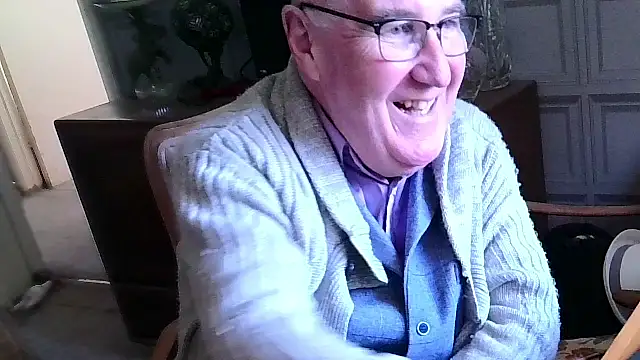 Adamdaddybear online show from 15, 3, 2025