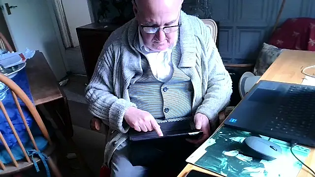 Adamdaddybear online show from 13, 3, 2025