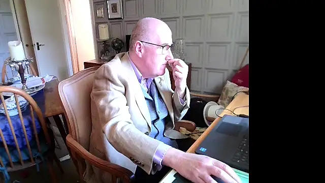 Adamdaddybear online show from 18, 3, 2025