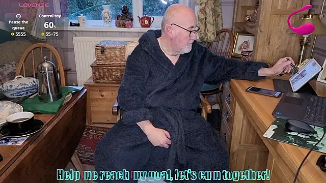 Adamdaddybear online show from 9, 1, 2026