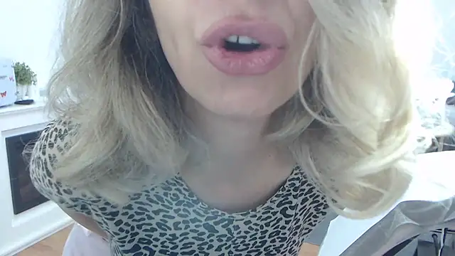 SukyGirl online show from 7, 3, 2025