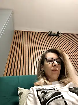 SukyGirl online show from 19, 2, 2025