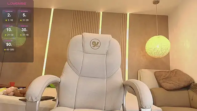 ella harper online show from 18, 3, 2025