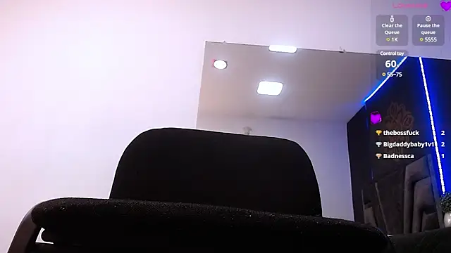 stefany bro online show from 8, 3, 2025