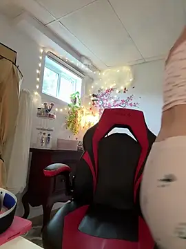 Sweetleeahxx online show from 23, 9, 2025