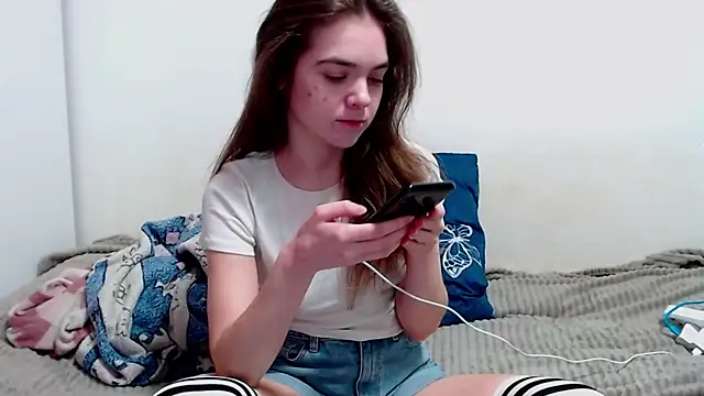 SallyMkn online show from 5, 2, 2025