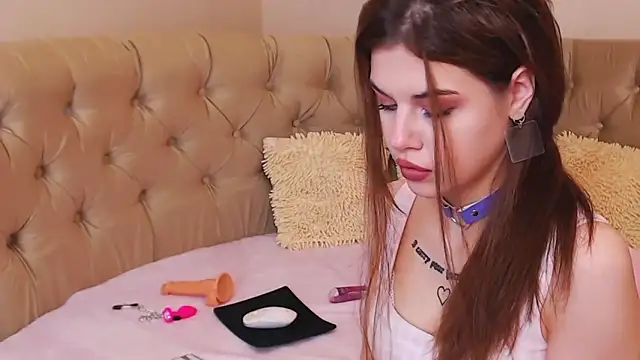 evelonel online show from 28, 11, 2025