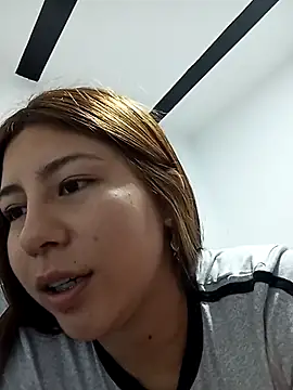 Sara Brownx online show from 21, 4, 2026