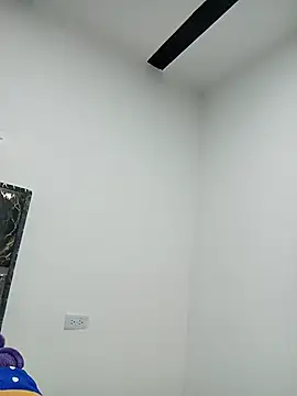 Sara Brownx online show from 23, 4, 2026