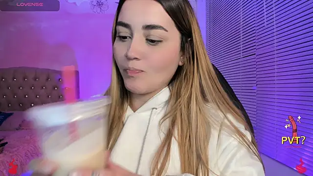 Lucia star   online show from 18, 2, 2025