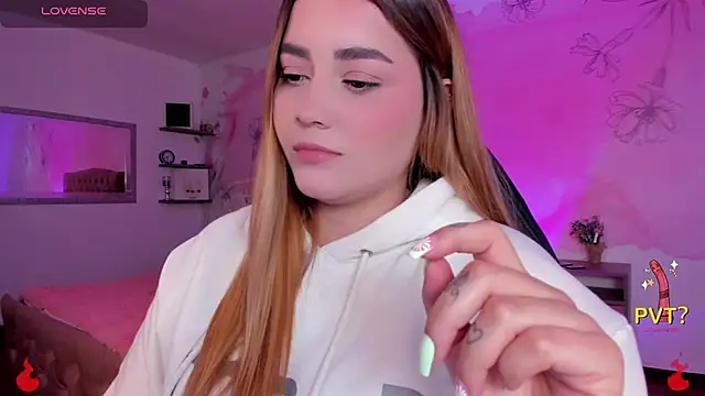 Lucia star   online show from 22, 2, 2025