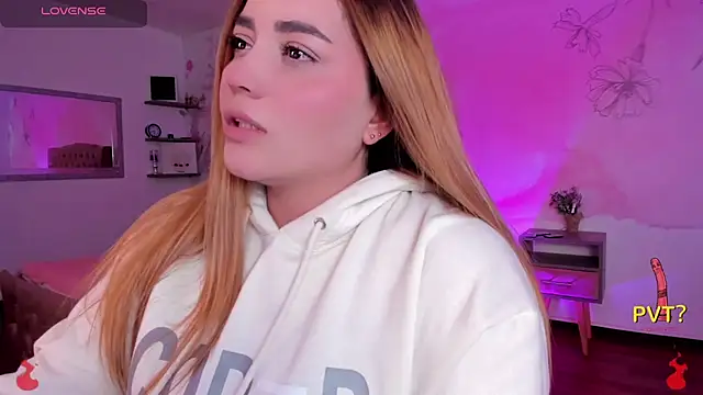 Lucia star   online show from 22, 2, 2025