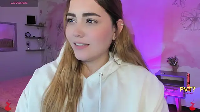 Lucia star   online show from 12, 2, 2025