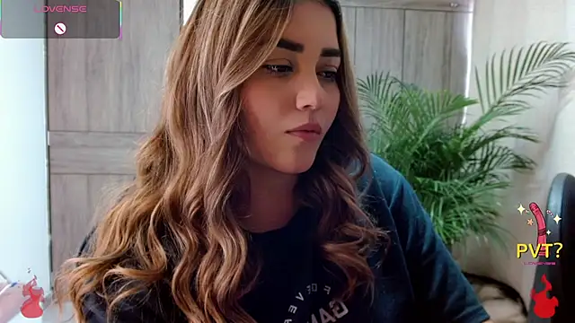 Snapshot of Lucia_star__ chatting on 2, 2, 2026 Lucia star online show from 2, 2, 2026