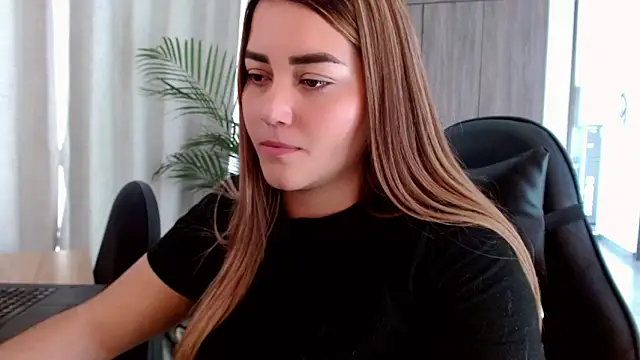 Snapshot of Lucia_star__ chatting on 17, 1, 2026 Lucia star online show from 17, 1, 2026