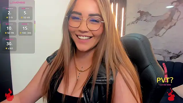 Lucia star   online show from 7, 10, 2025