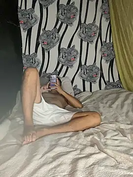 Snapshot of Romax2 chatting on 21, 2, 2025 Romax2 online show from 21, 2, 2025