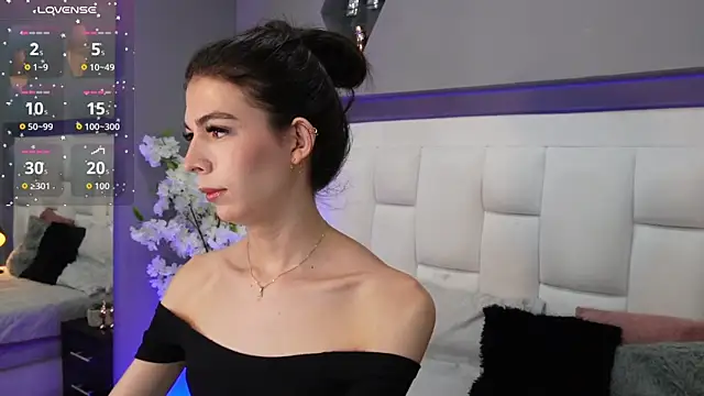 CuteAri online show from 12, 10, 2025