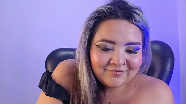 Snapshot of Agatha_humidity chatting on 10, 9, 2025 Agatha humidity online show from 10, 9, 2025