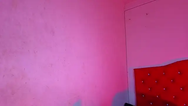 Agatha humidity online show from 19, 3, 2026