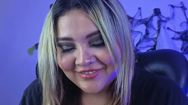 Snapshot of Agatha_humidity chatting on 26, 10, 2025 Agatha humidity online show from 26, 10, 2025