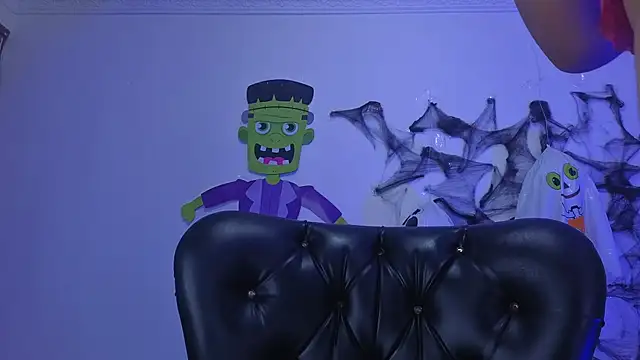 Snapshot of Agatha_humidity chatting on 13, 10, 2025 Agatha humidity online show from 13, 10, 2025