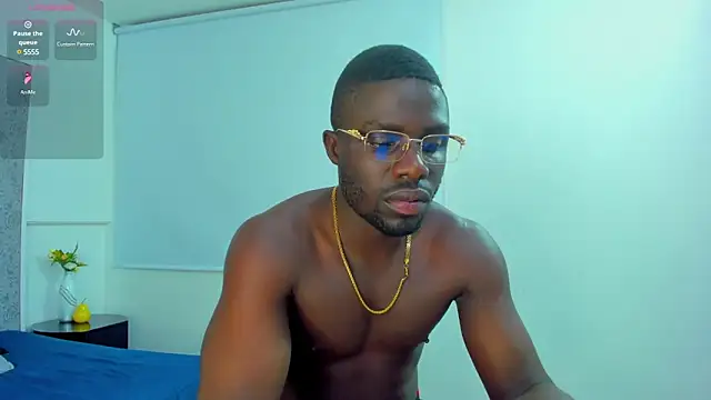 Snapshot of Latrellx7 chatting on 22, 3, 2025 Latrellx7 online show from 22, 3, 2025