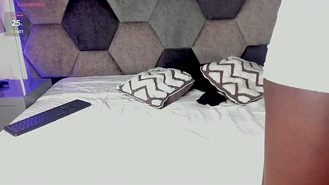 Latrellx7 online show from 26, 3, 2026