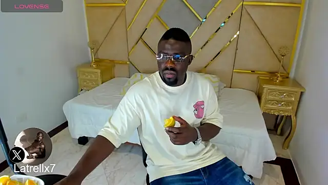 Snapshot of Latrellx7 chatting on 11, 11, 2025 Latrellx7 online show from 11, 11, 2025