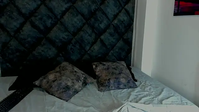 Snapshot of Latrellx7 chatting on 28, 9, 2025 Latrellx7 online show from 28, 9, 2025