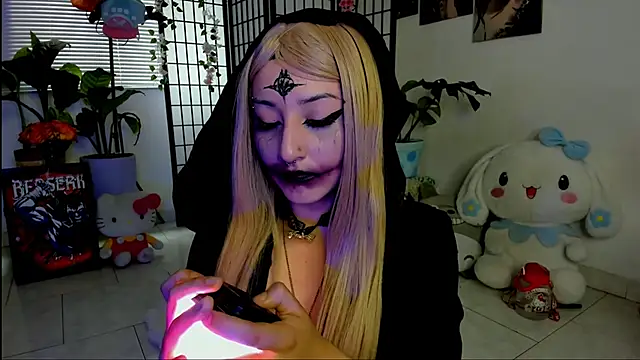 Snapshot of julyana_ chatting on 8, 11, 2025 julyana online show from 8, 11, 2025